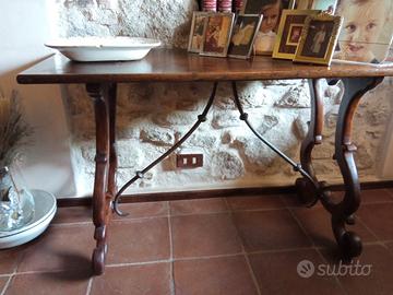 Tavolino antico