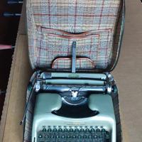 typewriter schreibmachine VOSS. S24