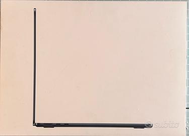 MacBook Air 13” M3 – 8GB RAM – 256GB SSD