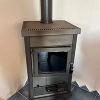 Stufa a legna - 9 kw