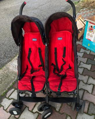 Passeggino gemellare pieghevole chicco