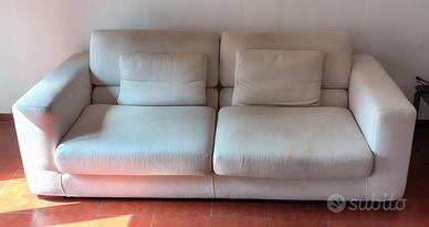 Divano 3 posti color crema