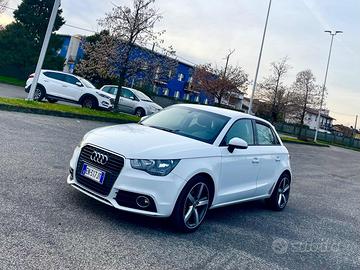 Audi A1 SPB 1.6 TDI S tronic Attraction