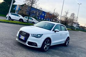 Audi A1 SPB 1.6 TDI S tronic Attraction