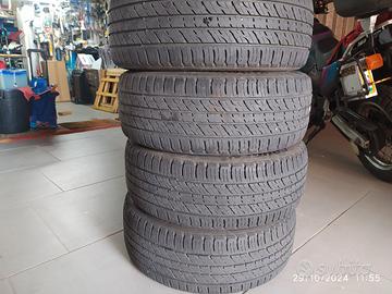 pneumatici  kumho 225 55 18  