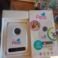 dispenser di croccantini con camera wellness  