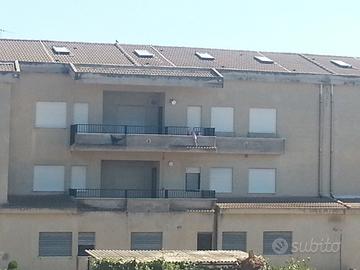 V.e.n.d.e.s.i.-------intera proprieta' 350mq