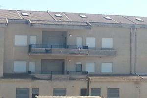 V.e.n.d.e.s.i.-------intera proprieta' 350mq