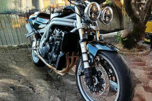 Triumph speed triple 955i anno 2002