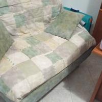 divano letto a una piazza e mezza