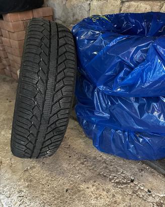Pneumatici Invernali 175/60 R15 81T
