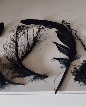 Lotto piume vintage per cappelli modisteria teatro