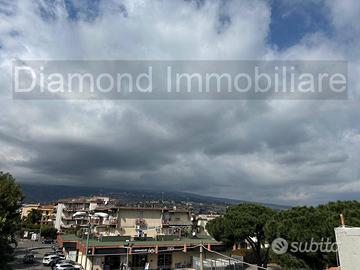 Casa singola con terrazza a Giarre