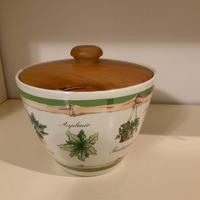 Biscottiera con tappo a chiusura ermetica