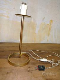 Lampada da tavolo 