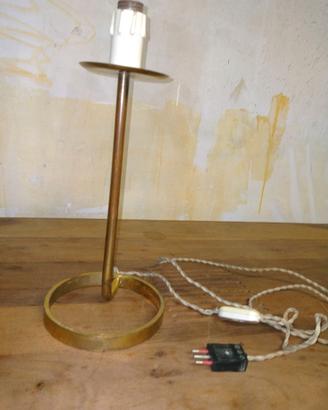 Lampada da tavolo 