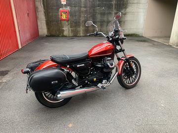 Moto Guzzi V9 Roamer