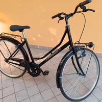 Bicicletta nera olanda nuova