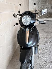 Beverly 500
