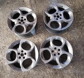 Cerchi originali alfa 17