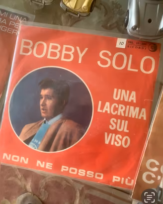 150 dischi in vinile 45 giri