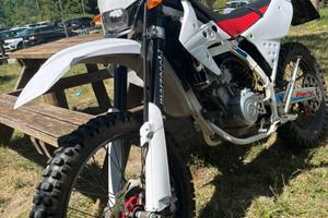 SMEMBRO FANTIC caballero enduro 125 4tempi 2016