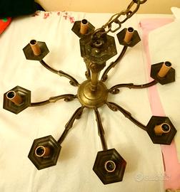 LAMPADARIO VINTAGE 8 LUCI in OTTONE RAMATO