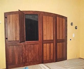 Porta in alluminio effetto legno