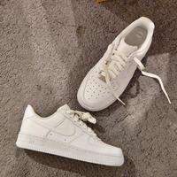 Nike Air Force 1 Low '07 bianche EU36