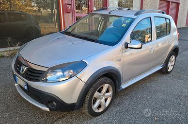 Dacia Sandero Stepway 1.6 GPL 85CV Ok neopatentati