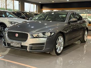 Jaguar XE 2.0 D Turbo 180CV aut. Pure Business Edi