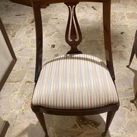 Sedie in legno stile classico con seduta imbottita