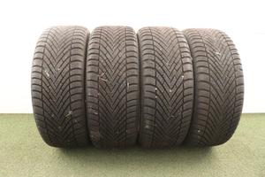 Gomme Pirelli Powergy 225 45 18 inverno