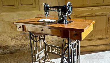 Necchi - macchina per cucire vintage