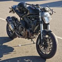Ducati monster 821 