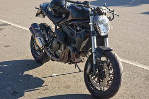 Ducati monster 821 