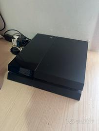 PS4 con giochi inclusi