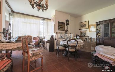 AMPIA PROPRIETA' DI OLTRE 22.000 MQ DI TERRENO E C