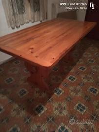 tavolo in legno come da foto 