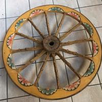 Antica ruota di carro