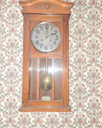 Orologio meccanico a pendolo anni 50/60
