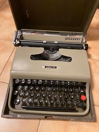 macchina da scrivere Olivetti lettera 22