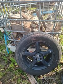 cerchio piu gomma Nissan 