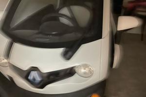 Twizy, anno 2012, 19212 km, come nuova