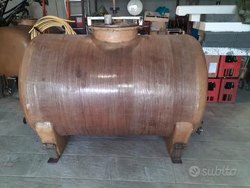 Cisterna vino vetroresina trasportabile. LT 1200