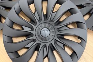 4 copri cerchi neri Storm Tesla Model 3 Premium 18