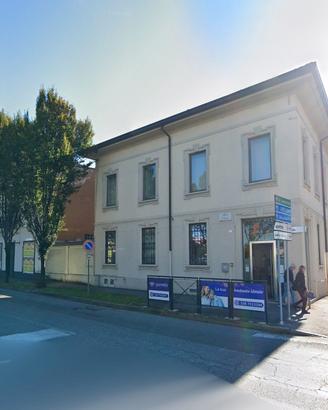 TRILOCALE con posto auto e balcone