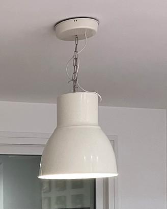 Lampada a soapensione metallo bianca
