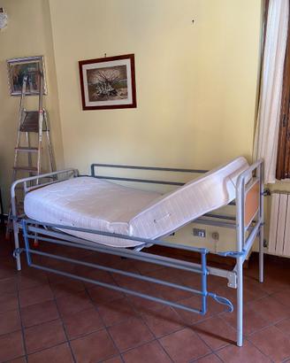 Letto ortopedico con sponde