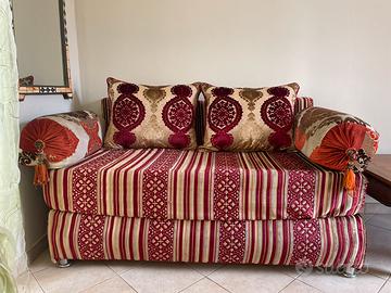 Divano arabo con struttura